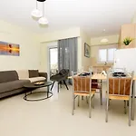 Elli Garden View - Spacious Fully Equipped Kremastí