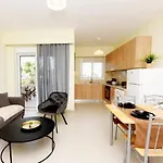 Elli Garden View - Spacious Fully Equipped *