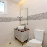 Appartement Elli Garden View - Spacious Fully Equipped Kremastí