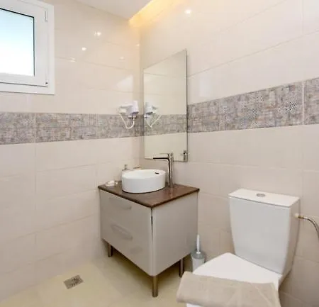 Apartment Elli Garden View - Spacious Fully Equipped Kremasti (Rhodes)