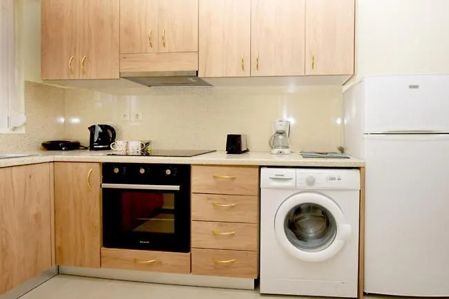 Elli Garden View - Spacious Fully Equipped Lägenhet